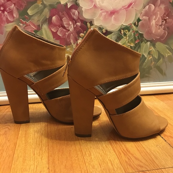 Michael Antonio Shoes - Michael Antonio brown strappy sandals cognac